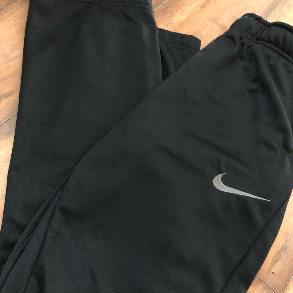 ☄️Boys Nike Joggers ☄️